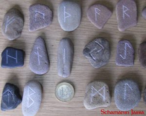 Runen: Runensets, Runenschmuck, einzelne Runensteine, Runenbilder